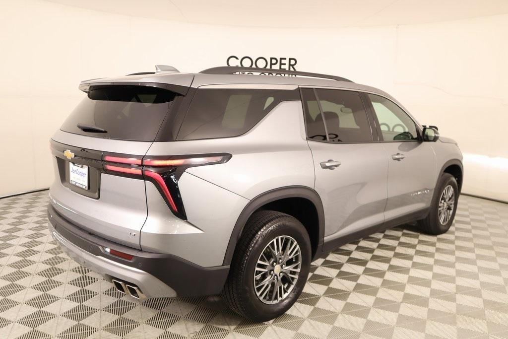 used 2024 Chevrolet Traverse car, priced at $39,999