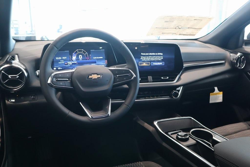 new 2026 Chevrolet Equinox car, priced at $29,403