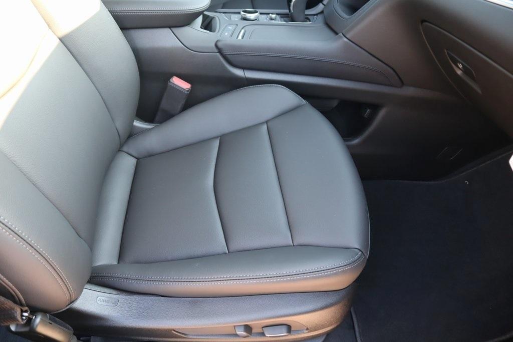 new 2025 Cadillac XT6 car, priced at $52,375