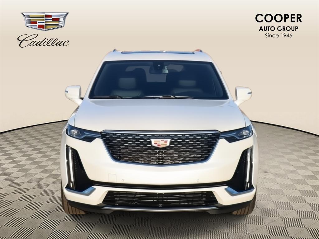 new 2025 Cadillac XT6 car, priced at $52,375