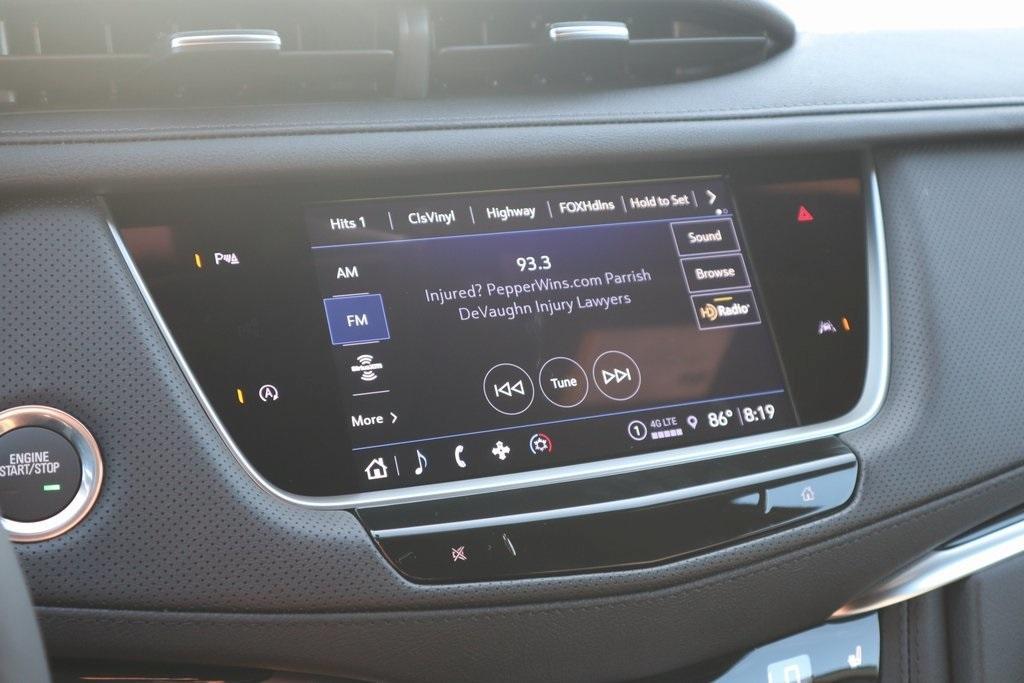 new 2025 Cadillac XT6 car, priced at $52,375