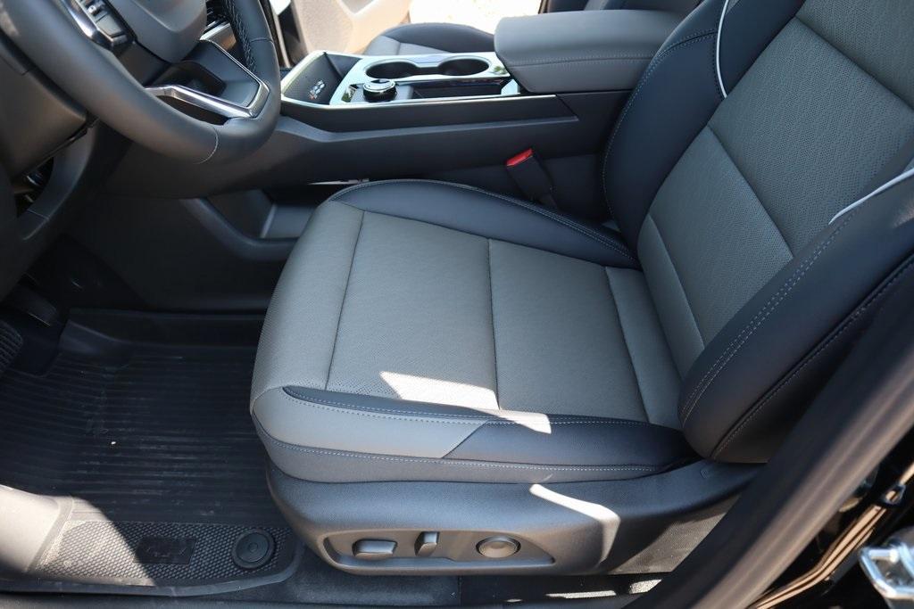 new 2026 Chevrolet Equinox car, priced at $31,077