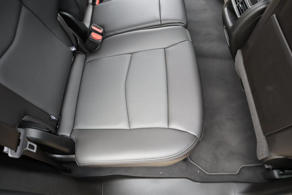 new 2025 Cadillac XT5 car, priced at $52,119