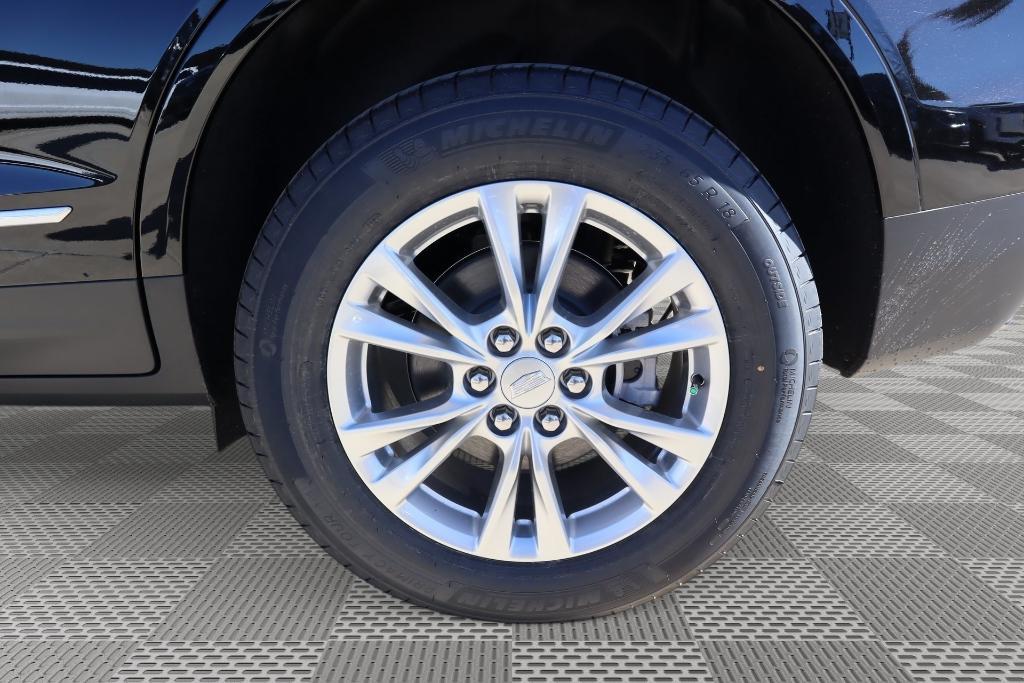 new 2025 Cadillac XT5 car, priced at $40,648