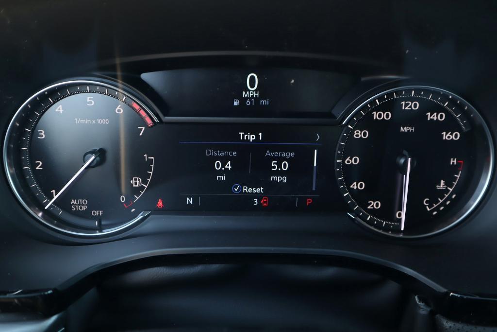 new 2025 Cadillac XT5 car, priced at $43,148