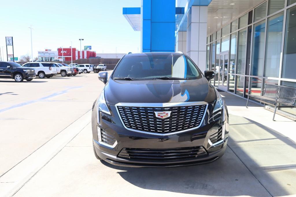 new 2025 Cadillac XT5 car, priced at $43,148
