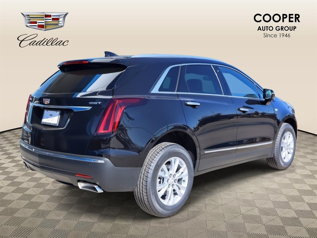 new 2025 Cadillac XT5 car, priced at $40,648