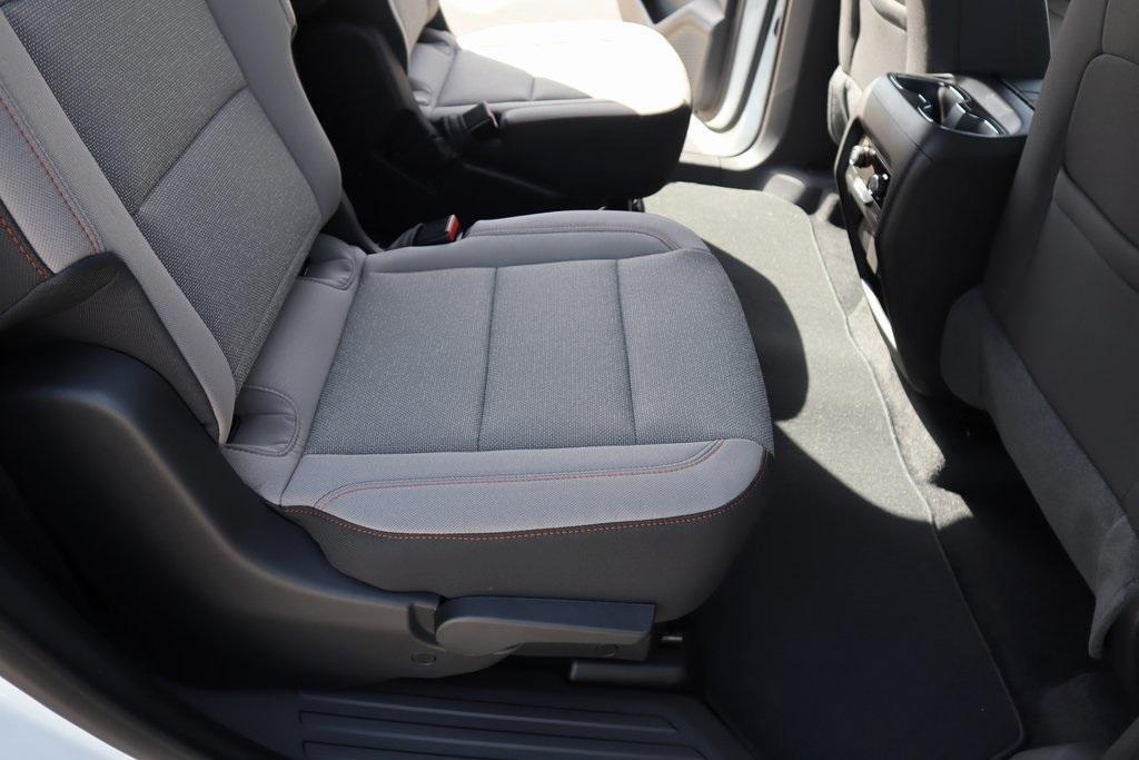 new 2025 Chevrolet Traverse car, priced at $38,074
