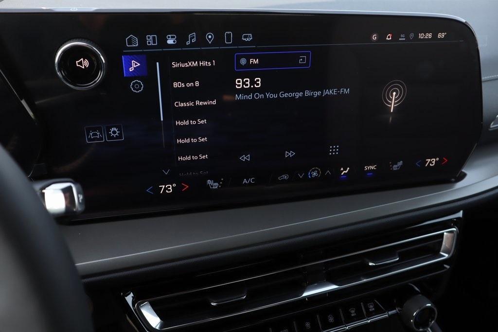 new 2025 Chevrolet Traverse car, priced at $38,074