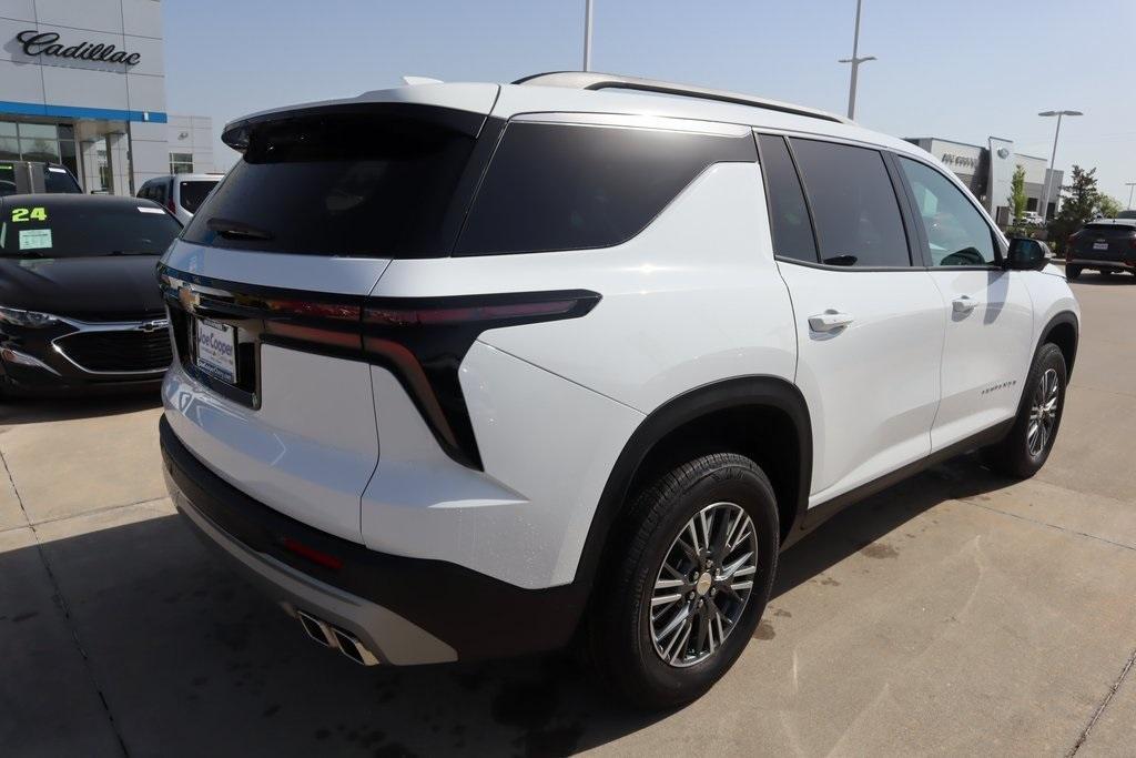 new 2025 Chevrolet Traverse car, priced at $38,074