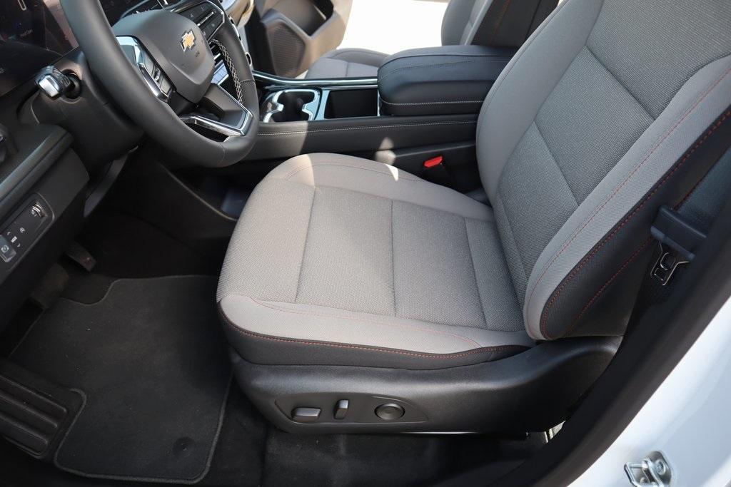 new 2025 Chevrolet Traverse car, priced at $40,678
