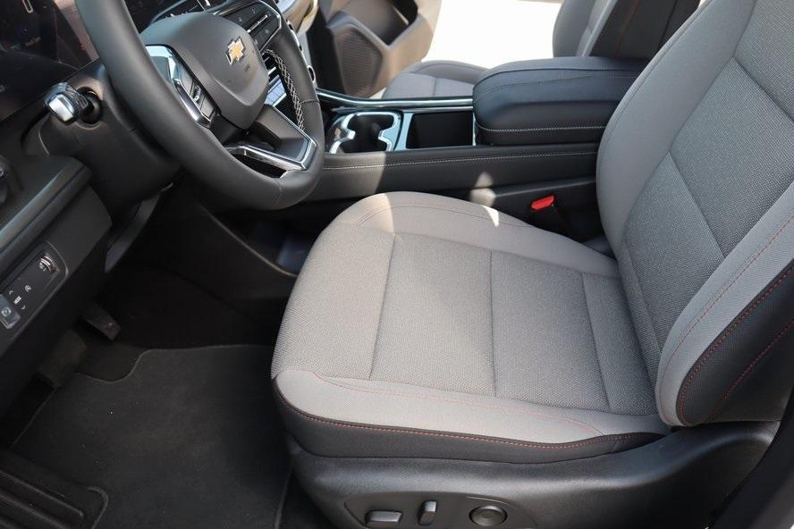 new 2025 Chevrolet Traverse car, priced at $38,074