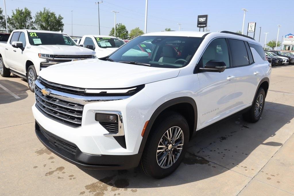 new 2025 Chevrolet Traverse car, priced at $38,074