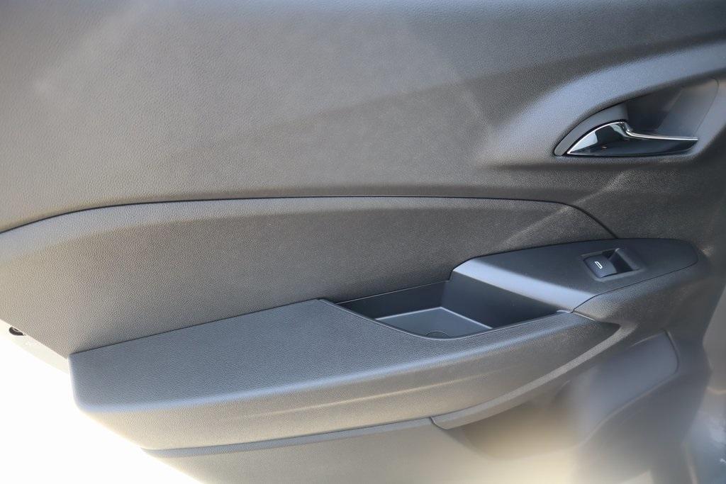 new 2025 Chevrolet Trax car, priced at $21,895