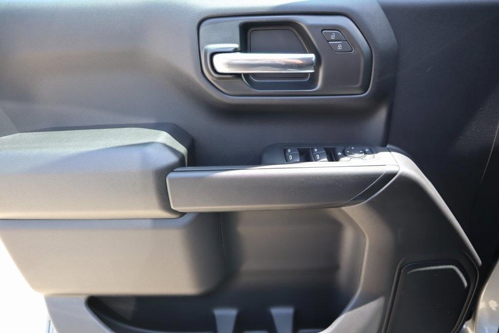 new 2025 Chevrolet Silverado 1500 car, priced at $37,348