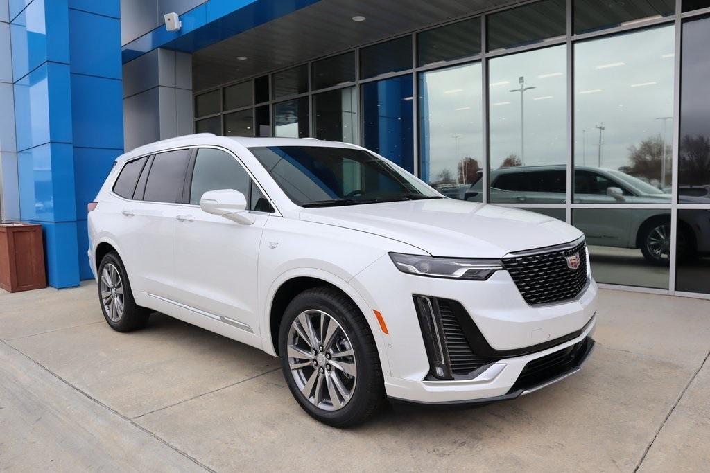 new 2025 Cadillac XT6 car, priced at $56,855