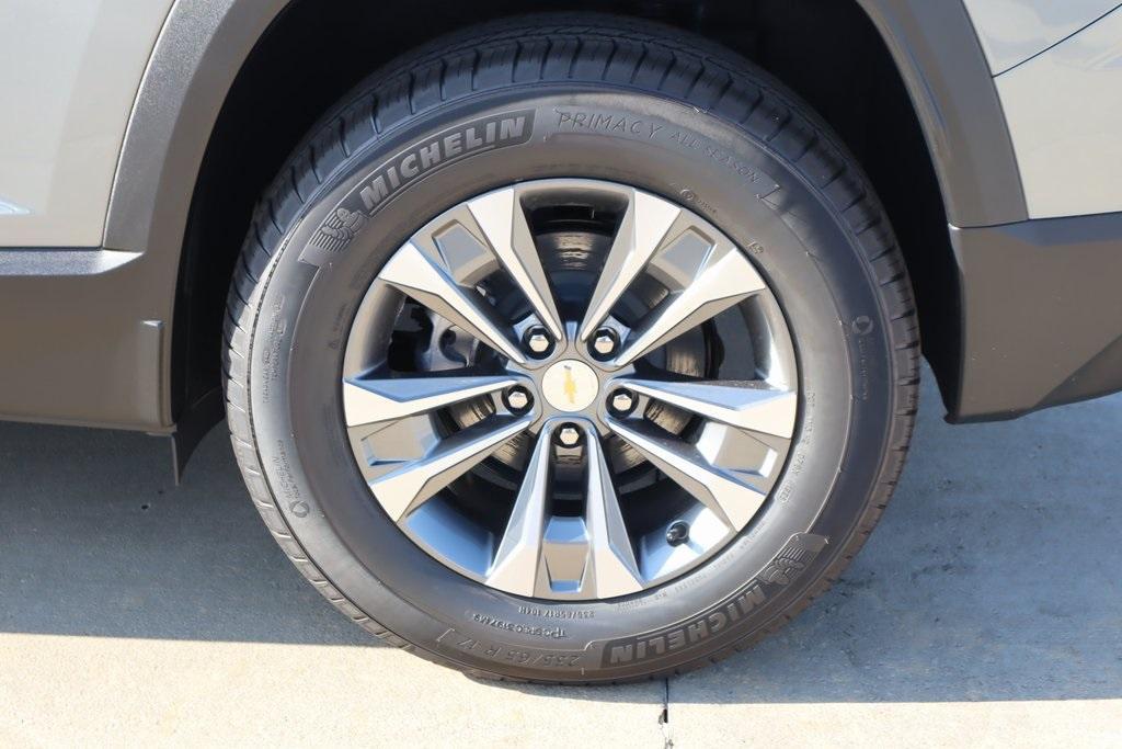 new 2026 Chevrolet Equinox car, priced at $31,659