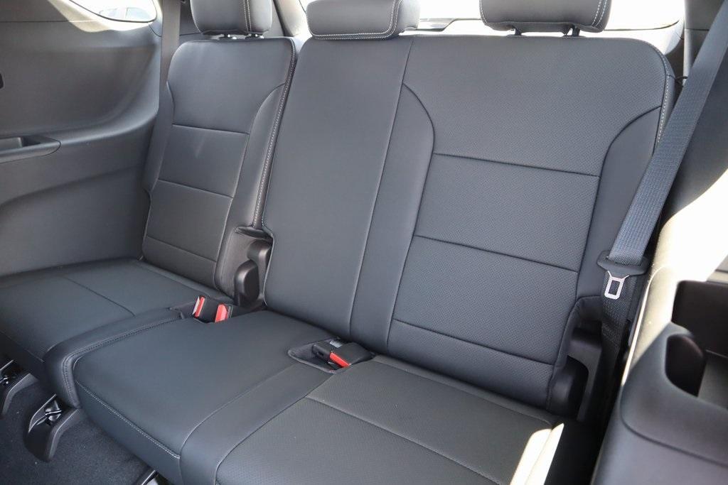 new 2025 Chevrolet Traverse car, priced at $47,681