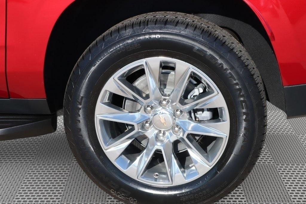new 2025 Chevrolet Suburban car, priced at $79,999