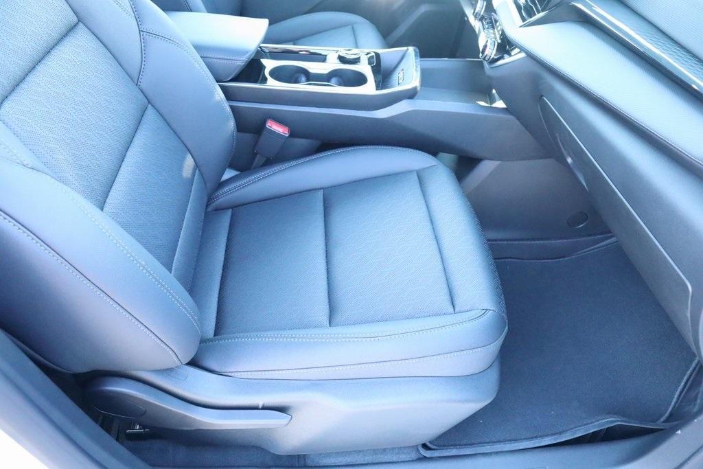 new 2026 Chevrolet Equinox car, priced at $31,048