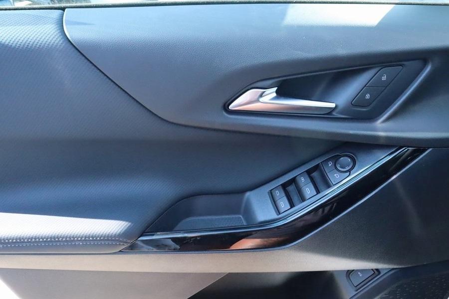 new 2026 Chevrolet Equinox car, priced at $31,048