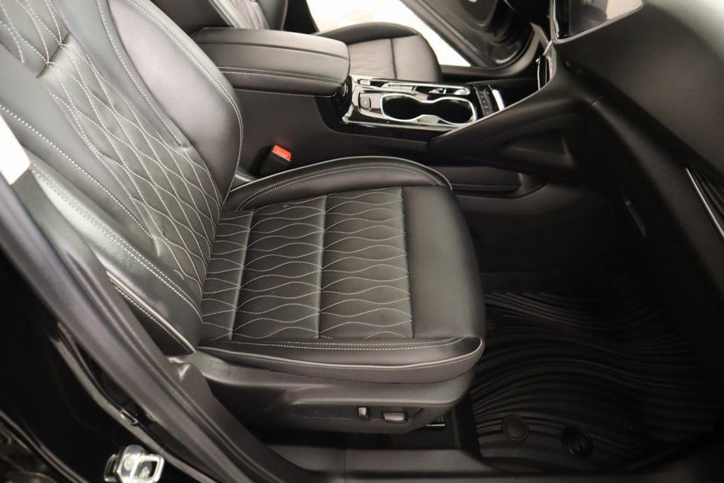 used 2022 Buick Envision car, priced at $30,538