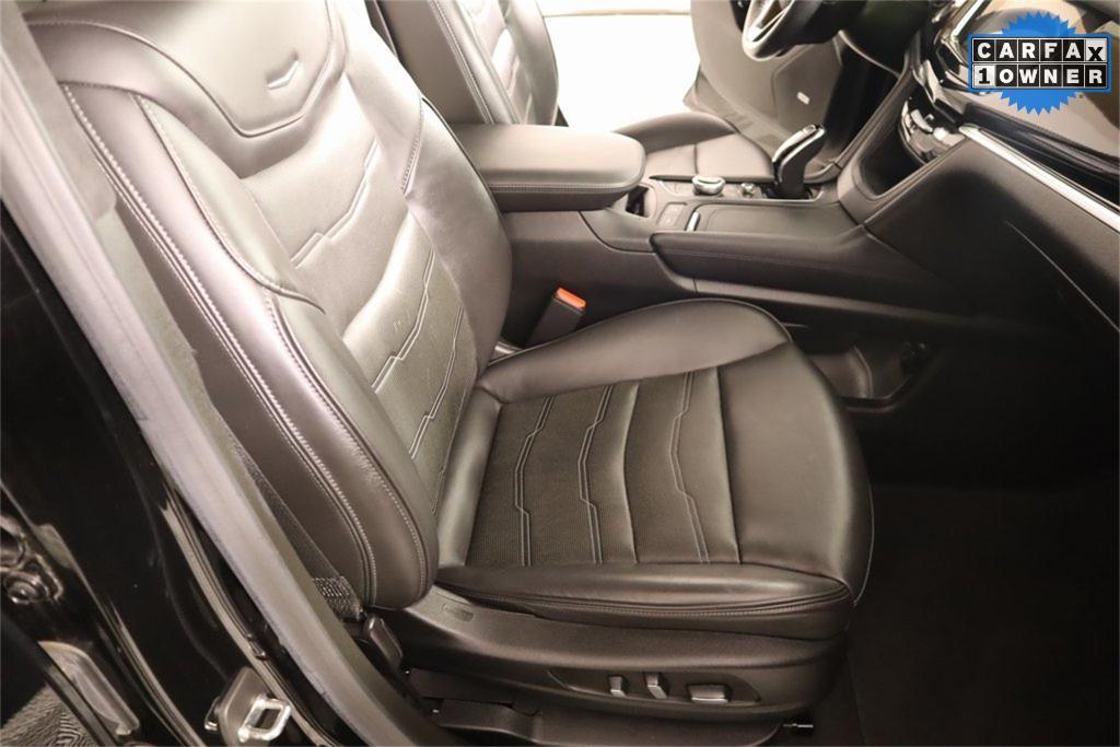 used 2022 Cadillac XT6 car, priced at $38,216