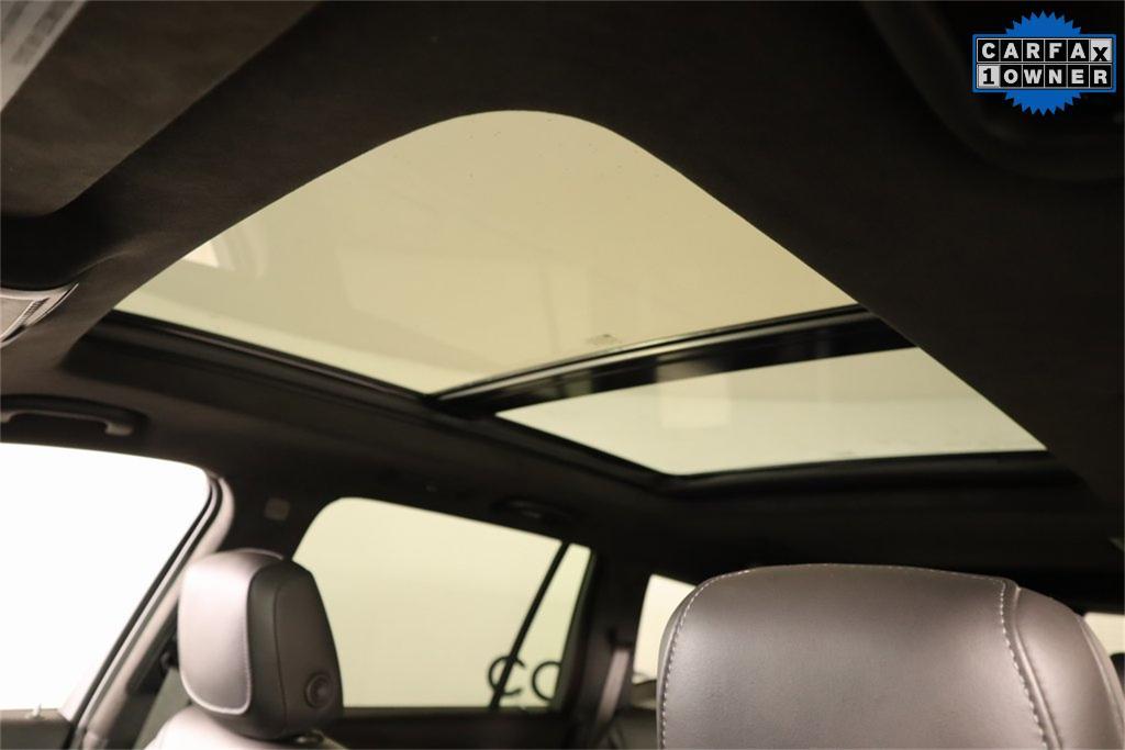 used 2022 Cadillac XT6 car, priced at $38,216