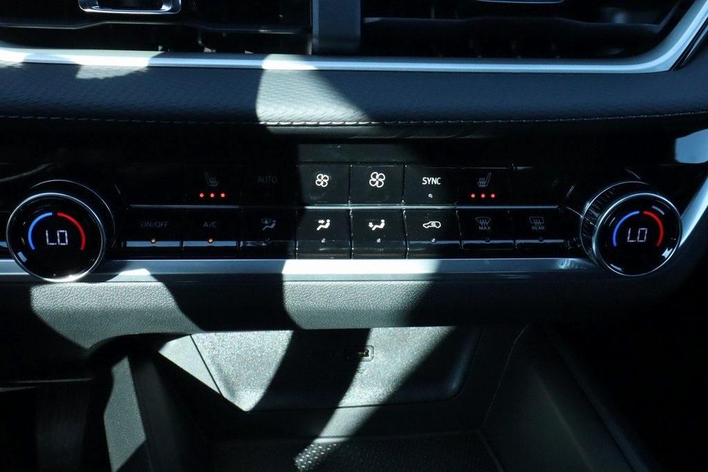 new 2026 Chevrolet Equinox car, priced at $30,437