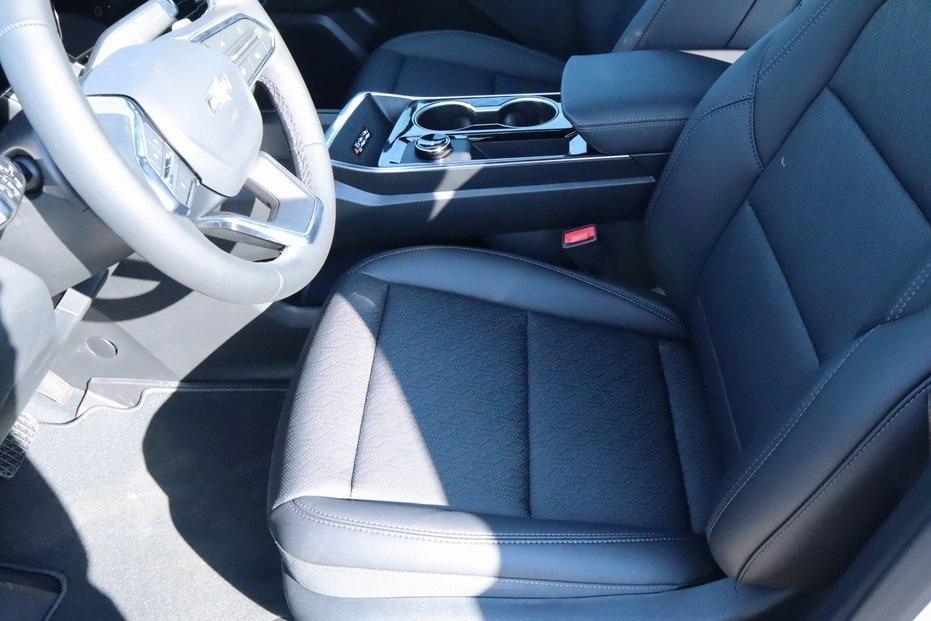 new 2026 Chevrolet Equinox car, priced at $30,437