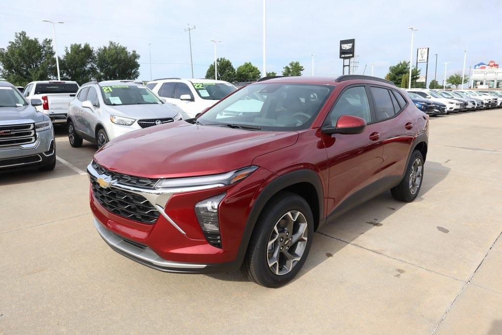 new 2025 Chevrolet Trax car, priced at $24,985