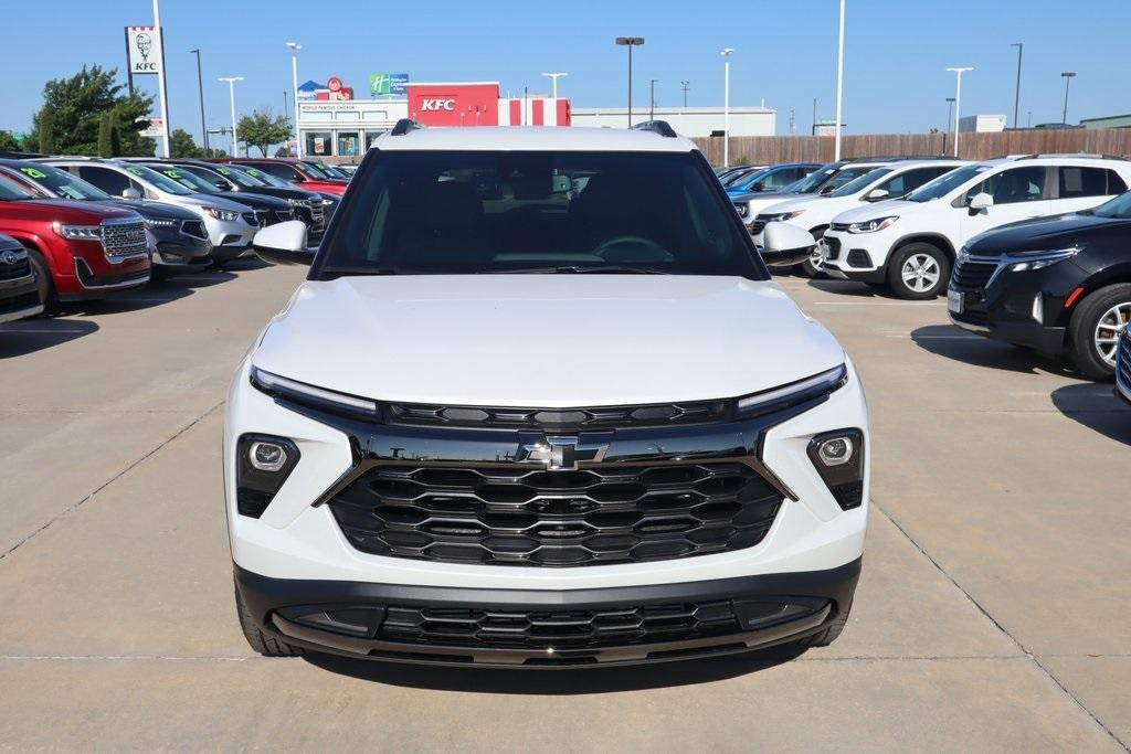 new 2025 Chevrolet TrailBlazer car, priced at $31,557