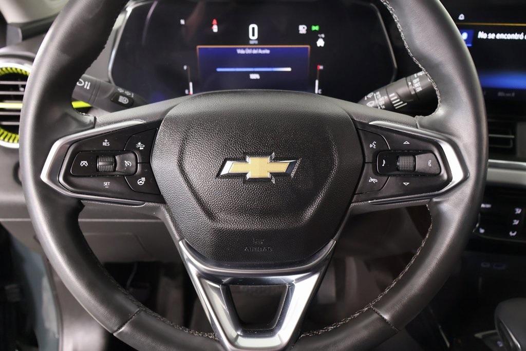 used 2025 Chevrolet Trax car, priced at $20,712