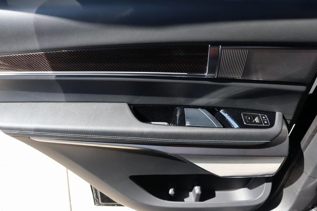 new 2026 Cadillac VISTIQ car, priced at $81,303