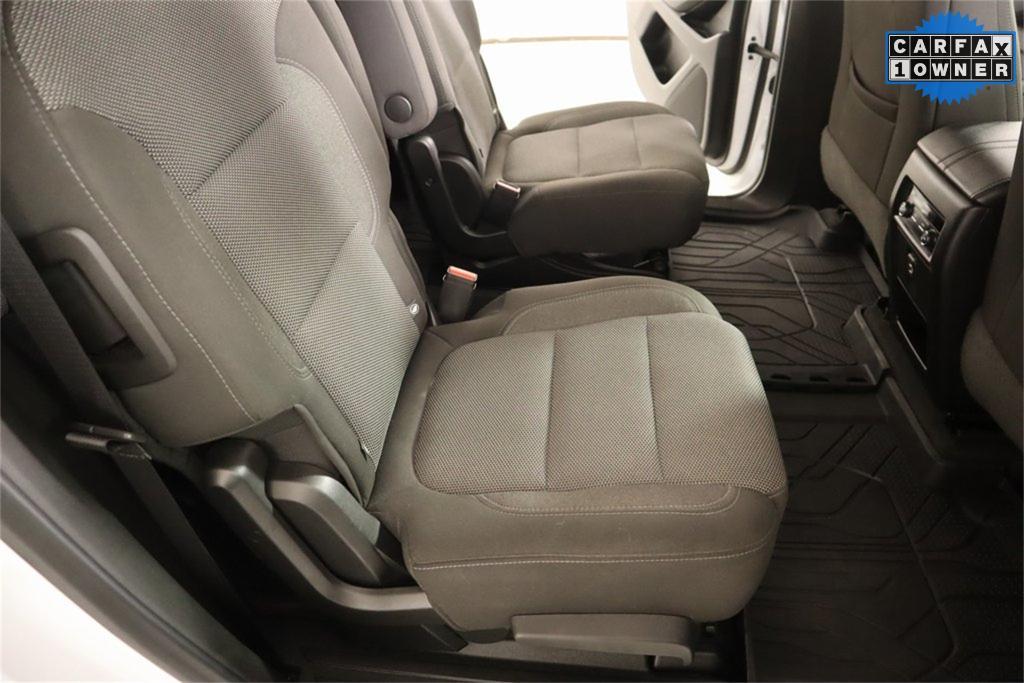 used 2023 Chevrolet Traverse car, priced at $29,382