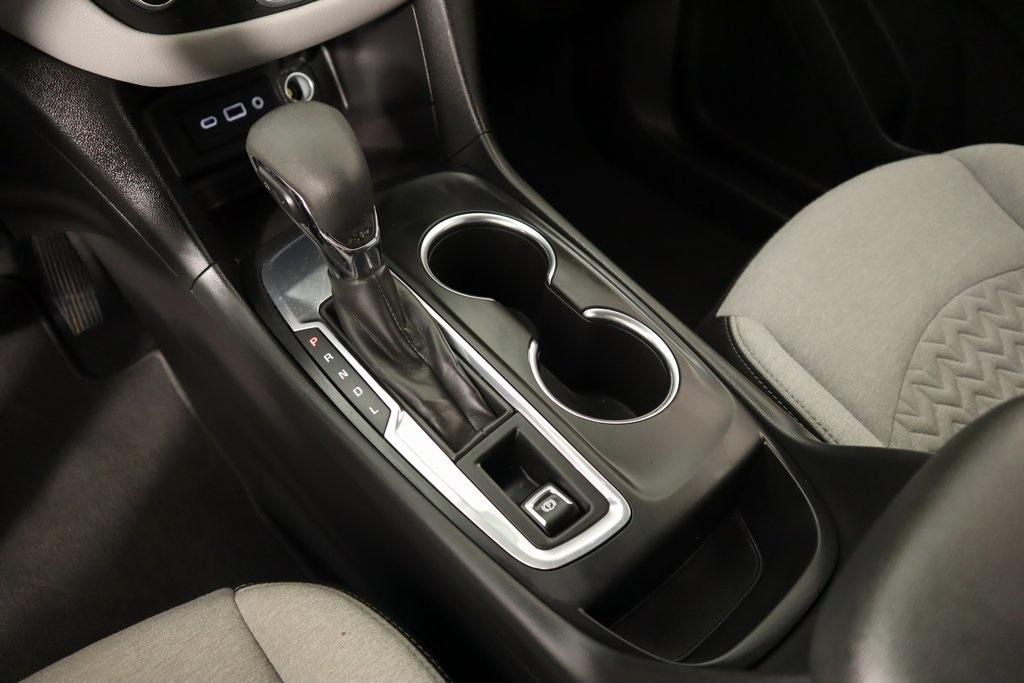 used 2022 Chevrolet Equinox car, priced at $18,789