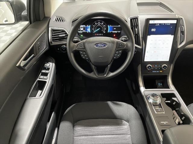 new 2024 Ford Edge car, priced at $35,620