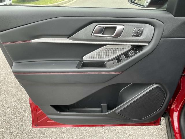 new 2025 Ford Explorer car