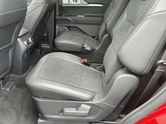 new 2025 Ford Explorer car