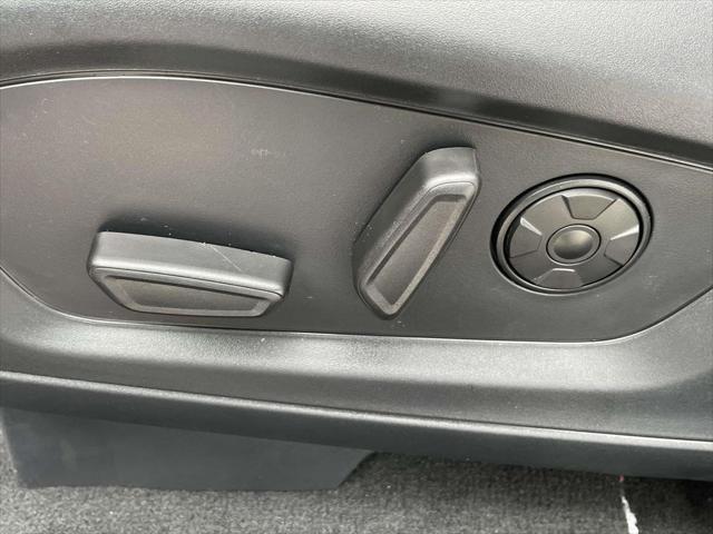 new 2025 Ford Explorer car