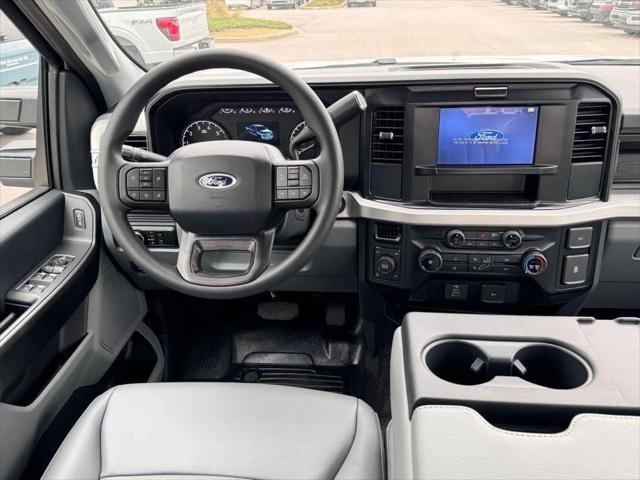 new 2025 Ford F-250 car, priced at $54,454