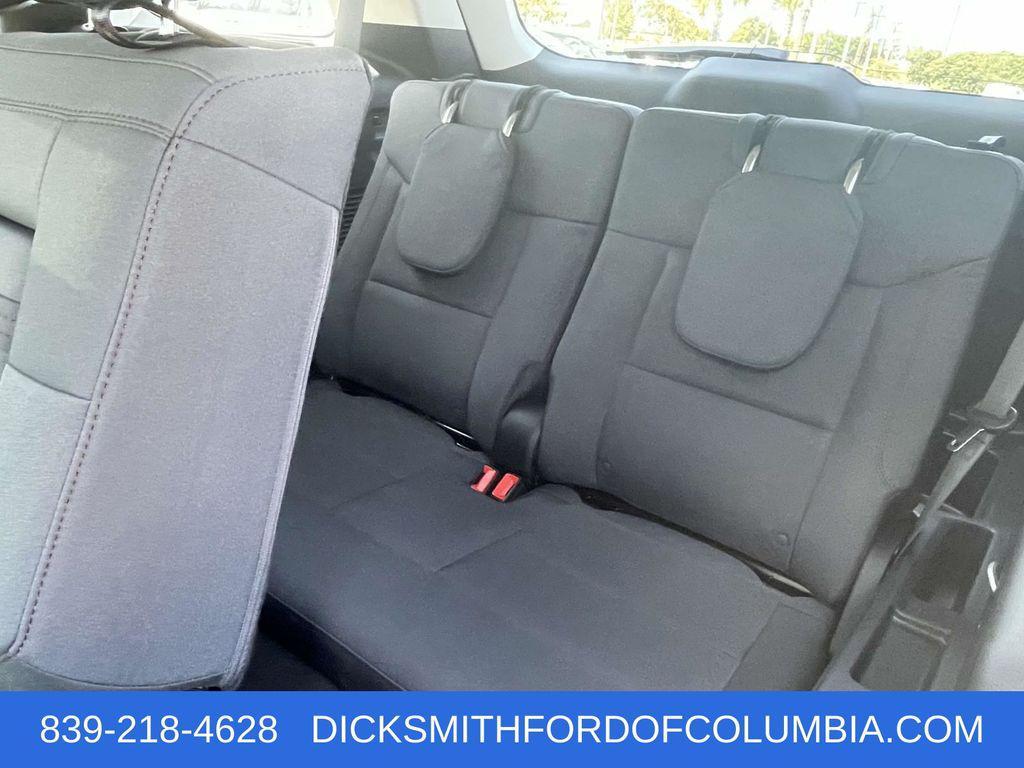 new 2025 Ford Explorer car, priced at $40,224