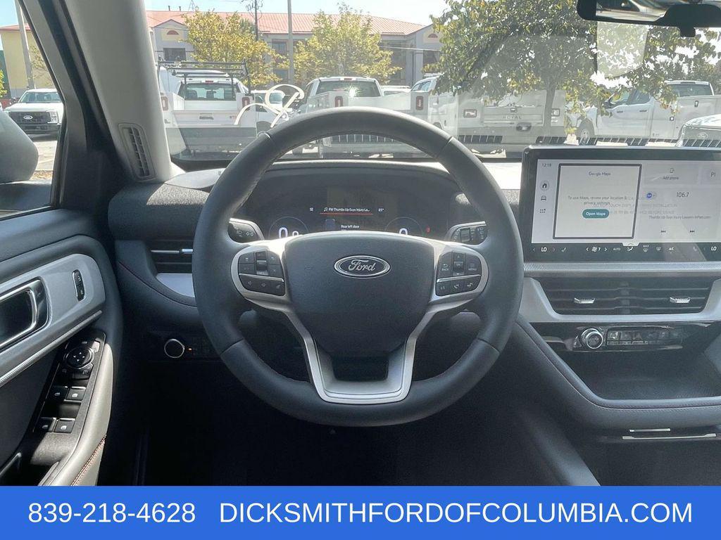 new 2025 Ford Explorer car, priced at $40,224