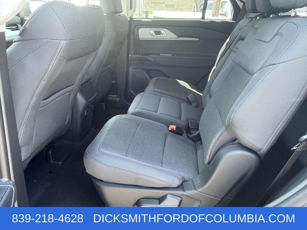 new 2025 Ford Explorer car, priced at $40,224