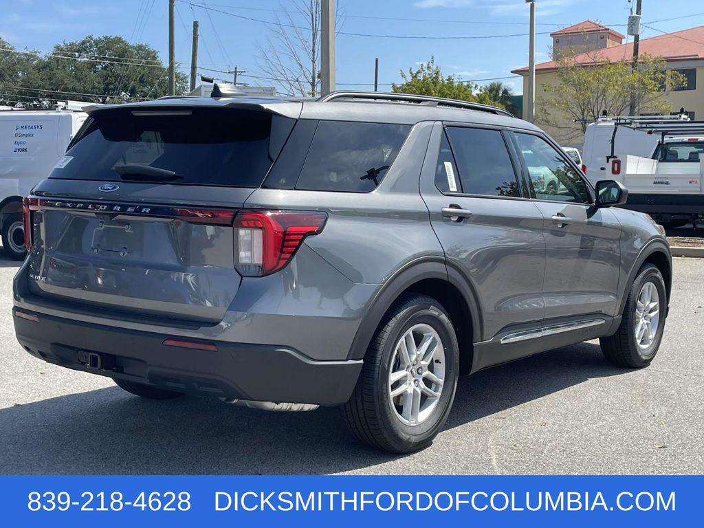 new 2025 Ford Explorer car, priced at $40,224