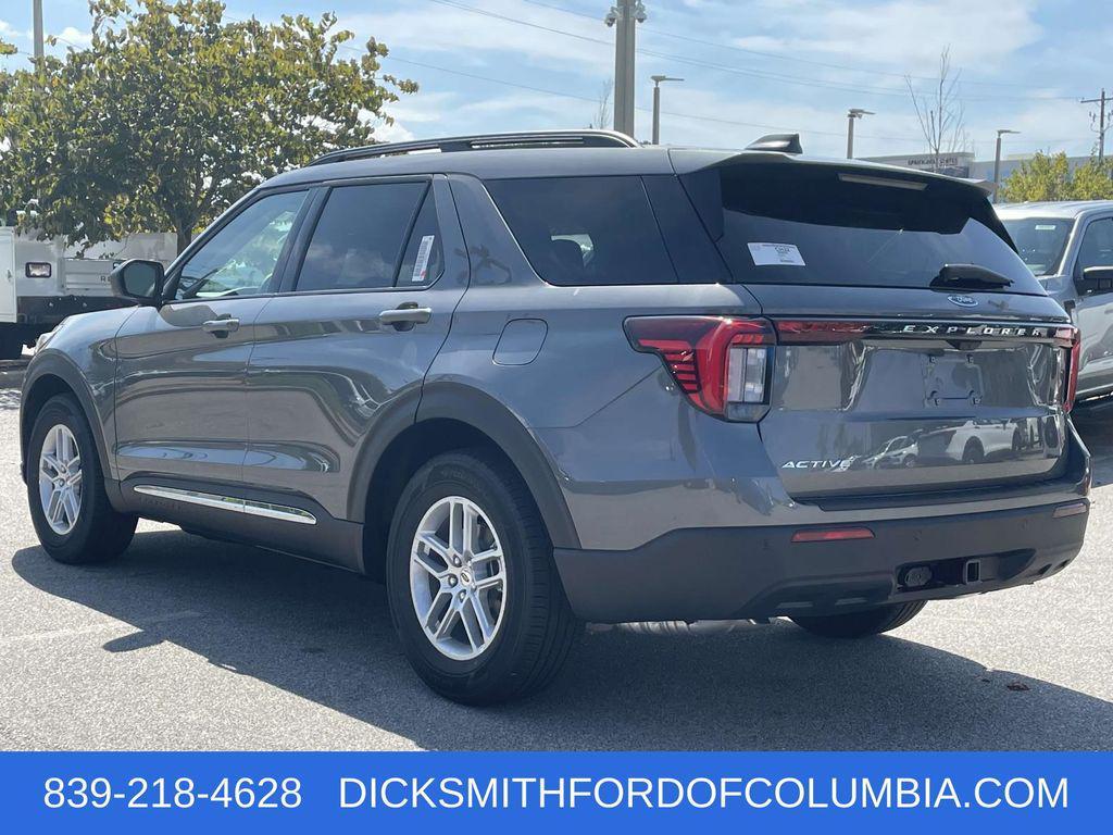 new 2025 Ford Explorer car, priced at $40,224