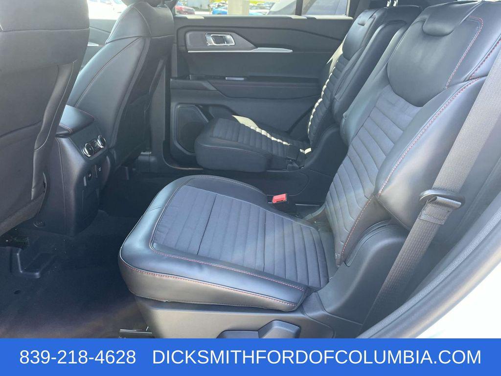 new 2025 Ford Explorer car, priced at $48,371