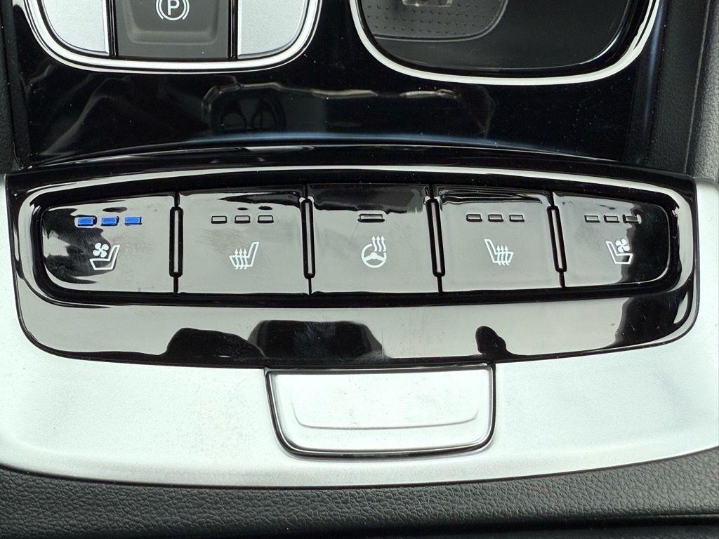 used 2024 Hyundai SANTA CRUZ car, priced at $33,988