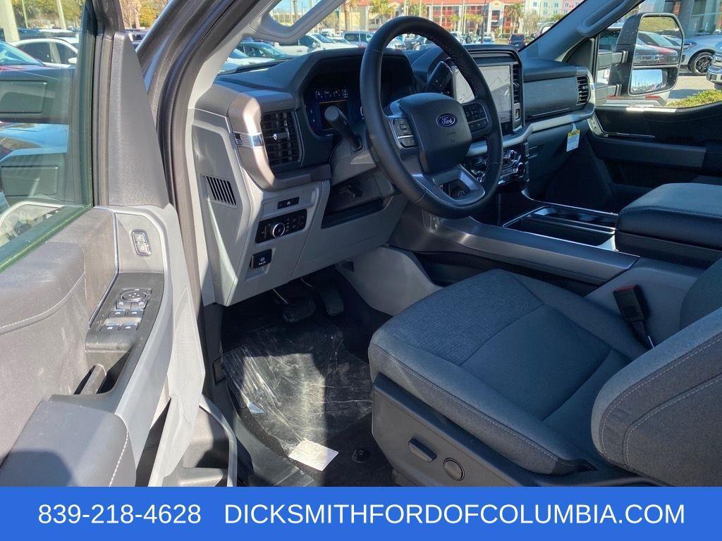new 2025 Ford F-150 car, priced at $52,674