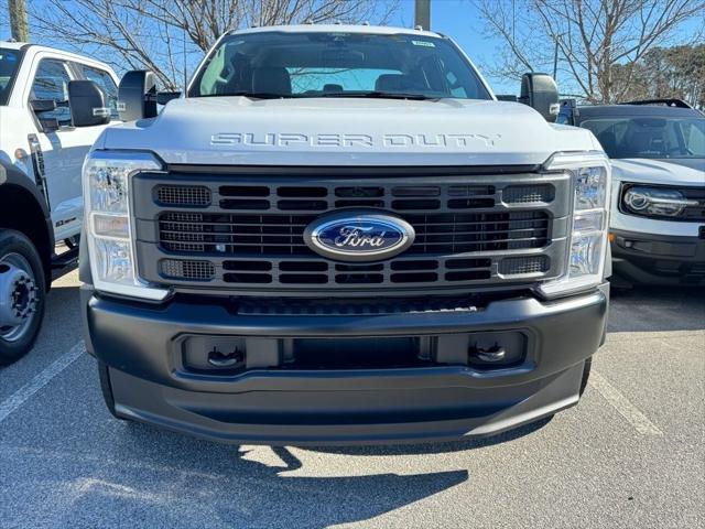 new 2025 Ford F-450 car, priced at $75,405